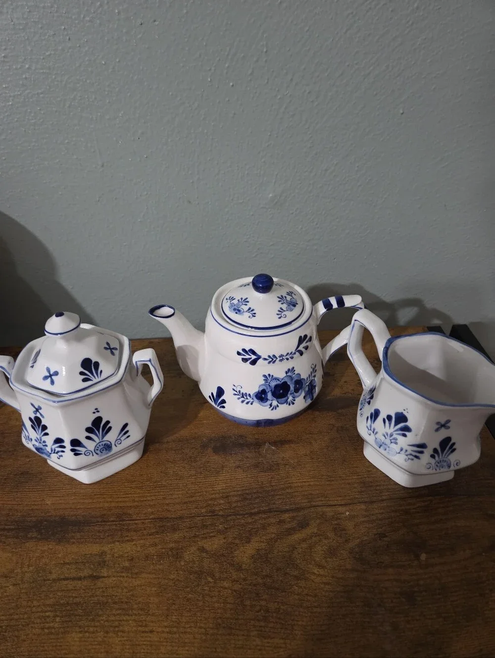 Vintage Delft Blue Style 3-piece Tea Set. Ceramic Teapot, Sugar Bowl & Creamer.